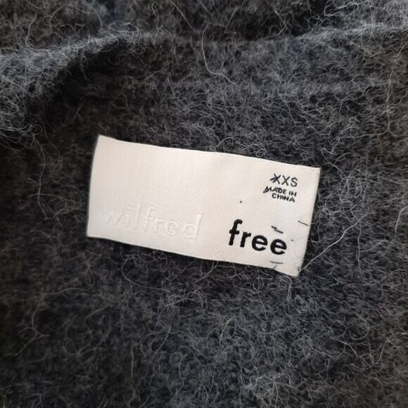 WILFRED FREE Aritzia Aronson Sweater Cardigan Fuzzy Knit Gray Sz XXS - Picture 13 of 15
